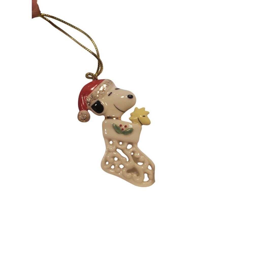 Lenox Peanuts Pierced Snoopy Charm